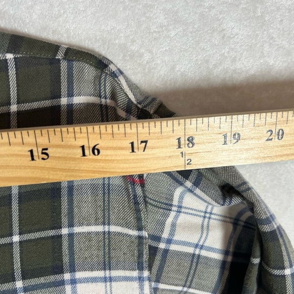 L.L. Bean Vintage Made in USA Medium Broken In Green and White Plaid Shirt - Picture 7 of 9